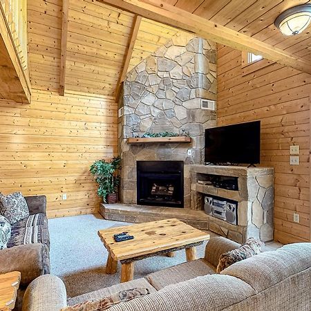 Daa Bear'S Lodge 蓋特林堡 外观 照片