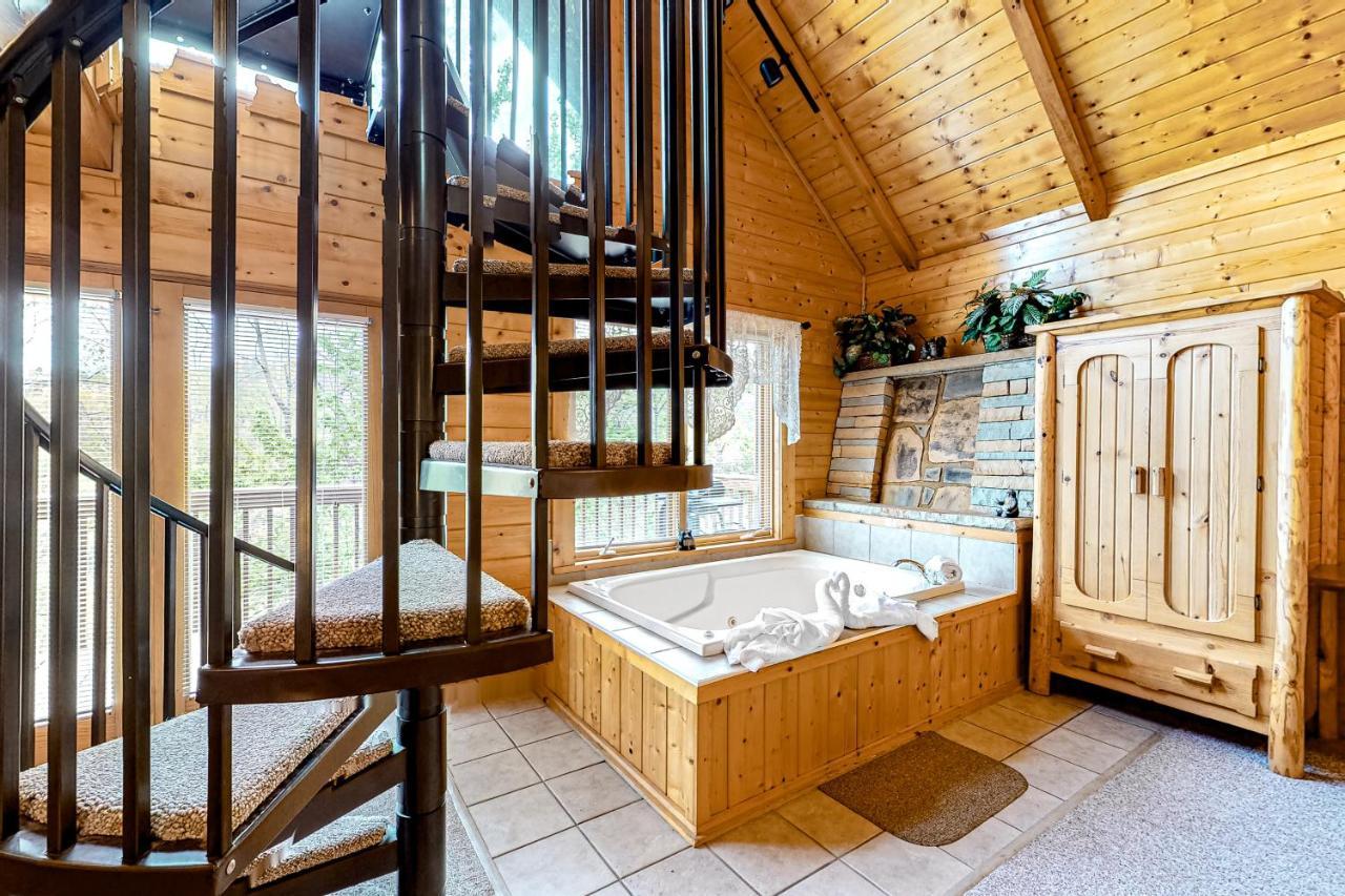 Daa Bear'S Lodge 蓋特林堡 外观 照片