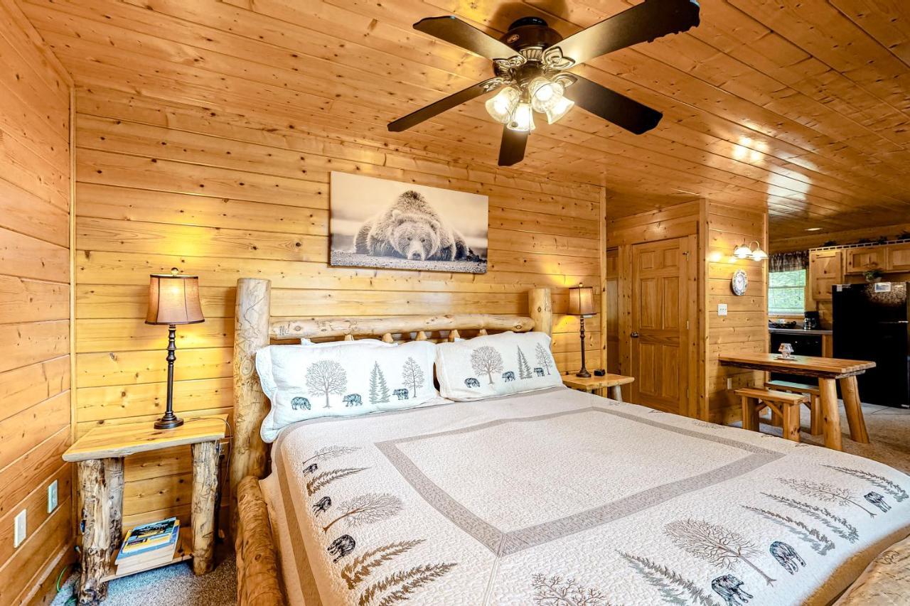 Daa Bear'S Lodge 蓋特林堡 外观 照片